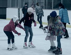 Børn på skøjter